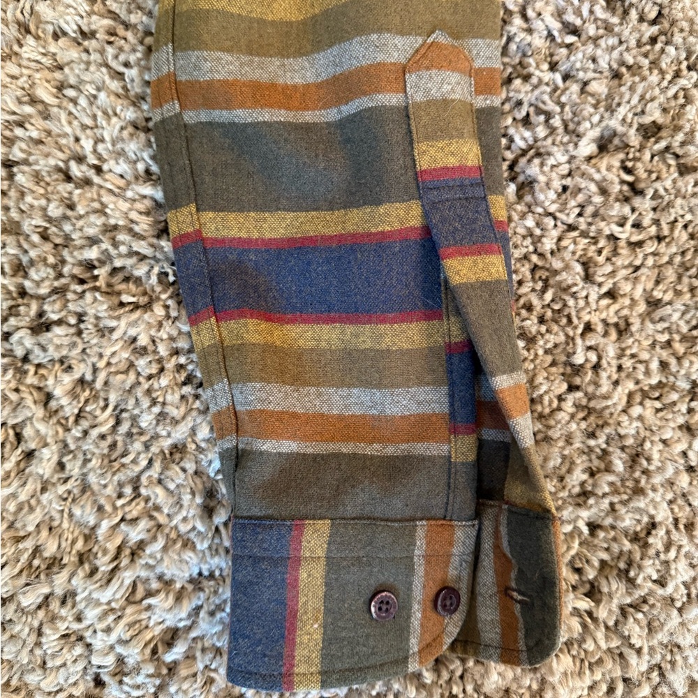 Excellent Condition Pendleton “Lodge” Wool Button… - image 5